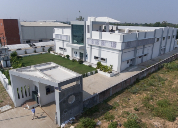 glass facade building_Adnova Healthcare